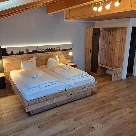 Gasthof Pension Altwirt Sachsenkam Chambre photo