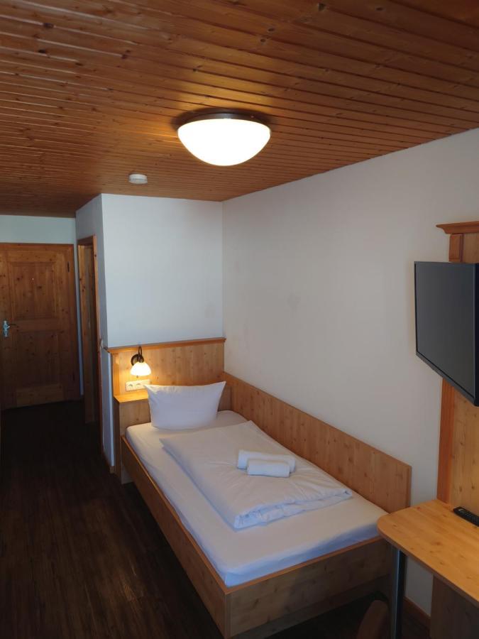 Gasthof Pension Altwirt Sachsenkam Extérieur photo