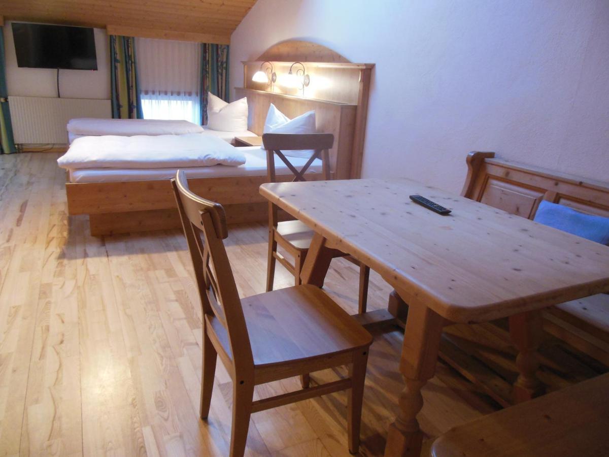 Gasthof Pension Altwirt Sachsenkam Extérieur photo